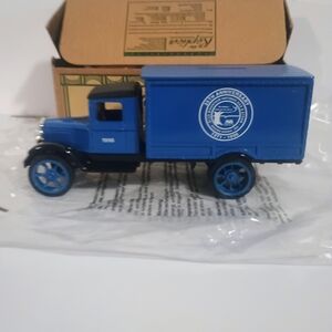 Ertl Collectibles 1931 Hawkeye Truck Die-Cast Model